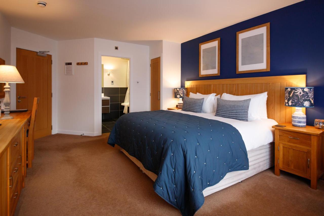 Broad Bay House Hotel Back Bagian luar foto