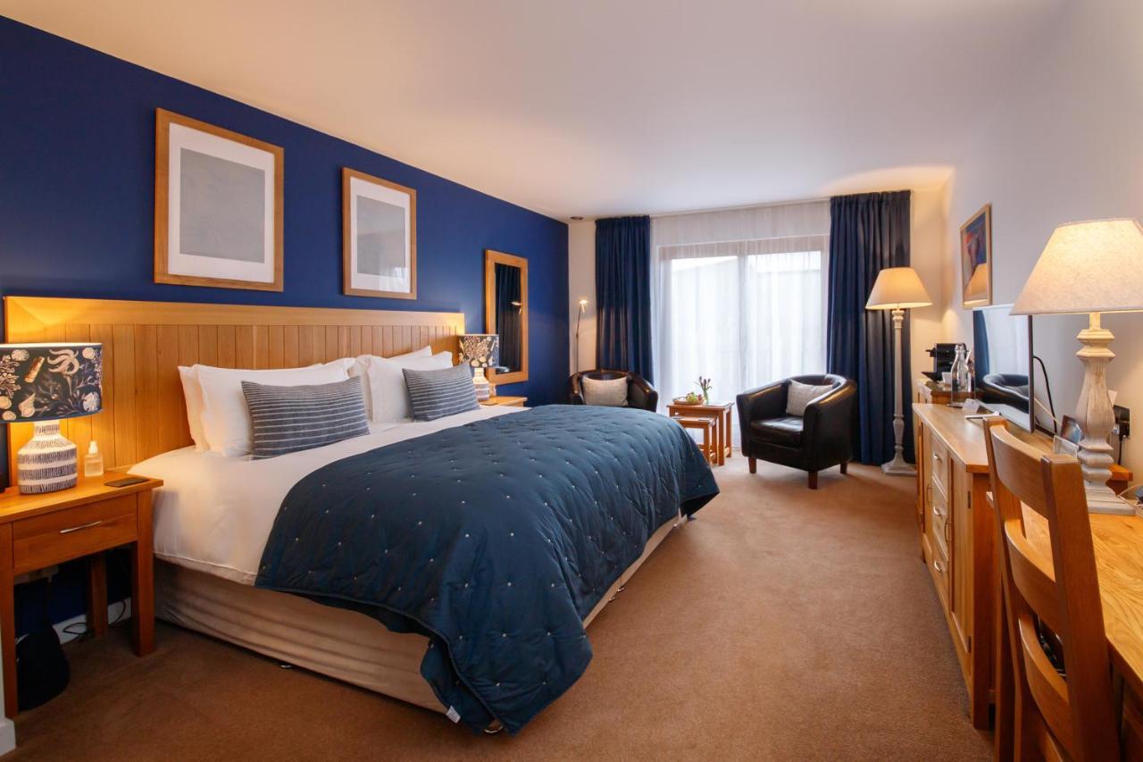 Broad Bay House Hotel Back Bagian luar foto