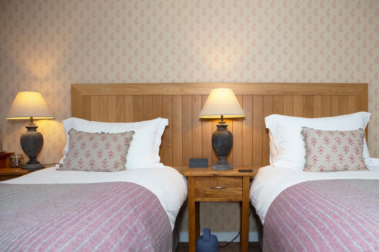 Broad Bay House Hotel Back Bagian luar foto