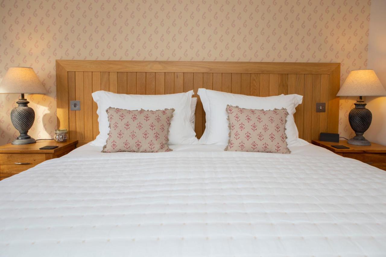 Broad Bay House Hotel Back Bagian luar foto